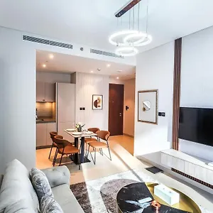 By Latinem 2br Holiday Cvr B1808 Near Burj Khalifa شقة